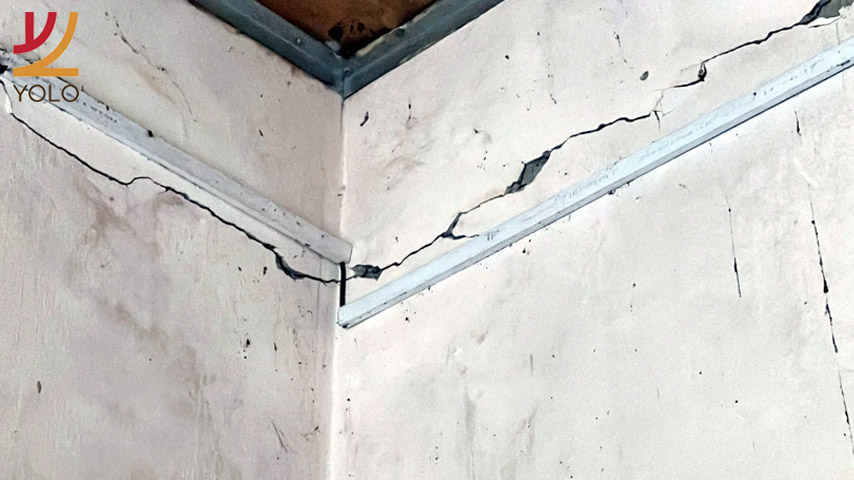 nứt tường nhà